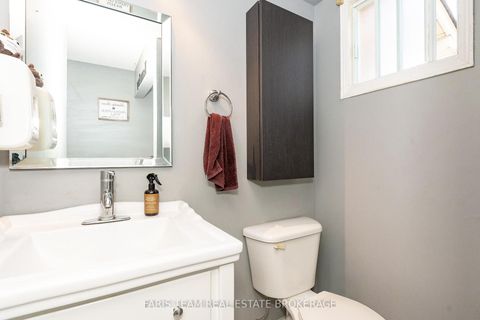 Photo 8 at 72 Livingstone Street W, West Bayfield, Barrie Photo 8 at 72 Livingstone Street W, West Bayfield, Barrie