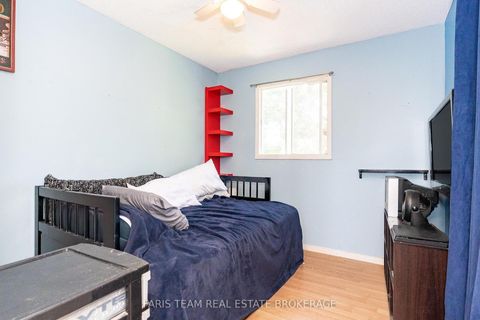 Photo 12 at 72 Livingstone Street W, West Bayfield, Barrie