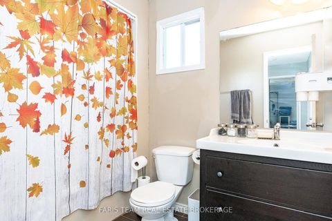 Photo 14 at 72 Livingstone Street W, West Bayfield, Barrie