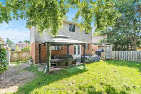 Photo 17 at 72 Livingstone Street W, West Bayfield, Barrie Photo 17 at 72 Livingstone Street W, West Bayfield, Barrie
