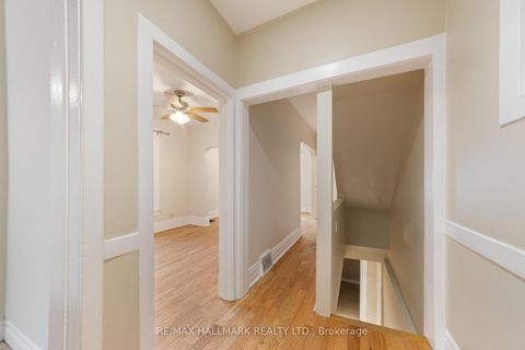 Photo 10 at 25 Norwood Terrace, Danforth, Toronto