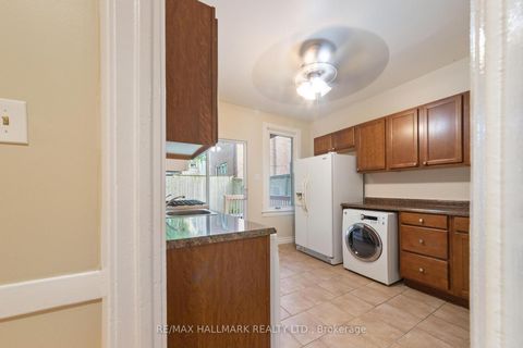 Photo 11 at 25 Norwood Terrace, Danforth, Toronto