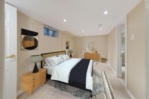 Photo 27 at 25 Norwood Terrace, Danforth, Toronto