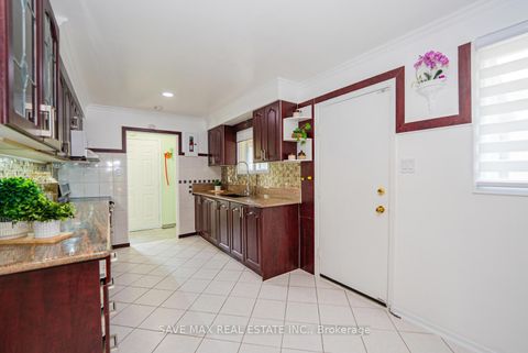 Photo 16 at 26 Fawcett Trail, Malvern, Toronto