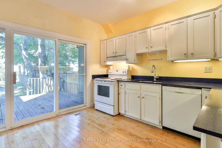 Photo 12 at 52 Craighurst Avenue, Lawrence Park South, Toronto