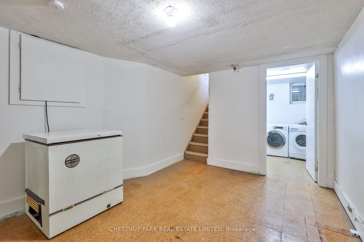 Photo 24 at 52 Craighurst Avenue, Lawrence Park South, Toronto