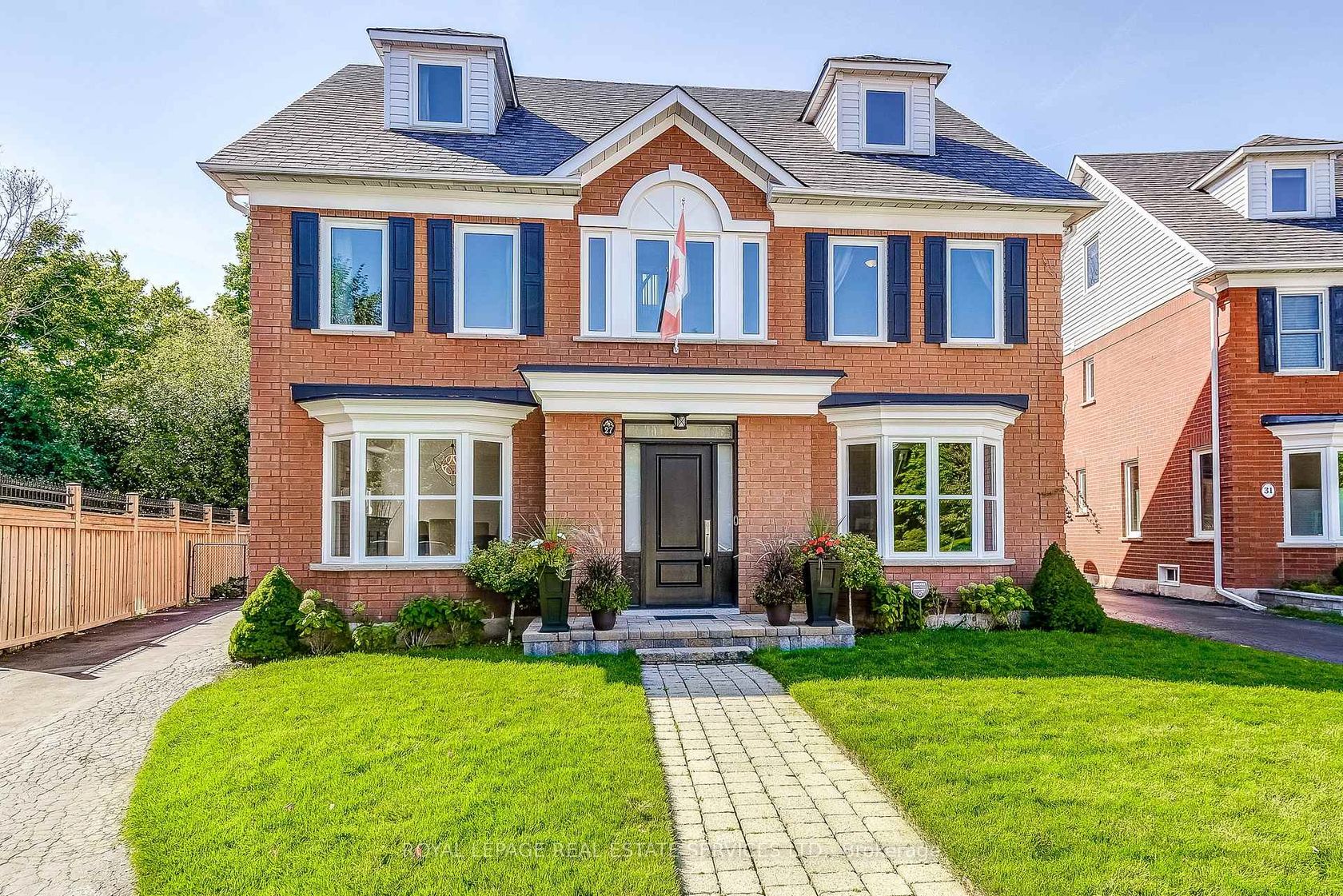 27 Morrison Creek Crescent, RO River Oaks, Oakville 