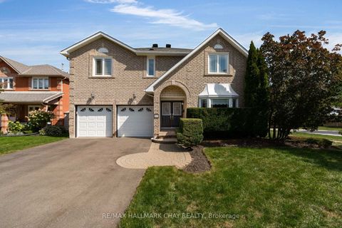 Photo 1 at 82 Bishop Drive, Ardagh, Barrie Photo 1 at 82 Bishop Drive, Ardagh, Barrie