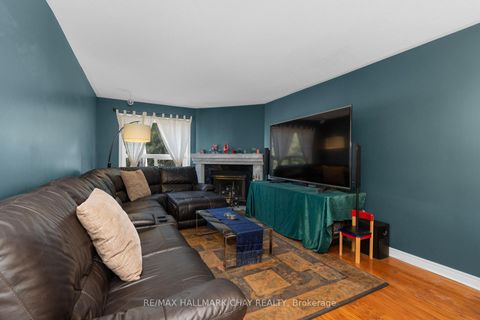 Photo 6 at 82 Bishop Drive, Ardagh, Barrie Photo 6 at 82 Bishop Drive, Ardagh, Barrie