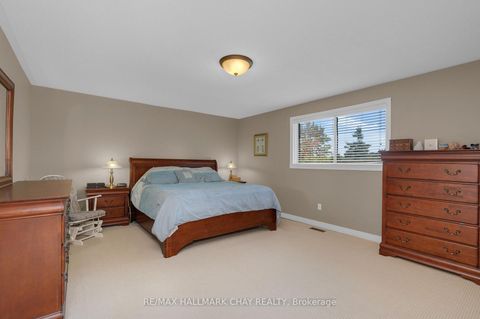 Photo 20 at 82 Bishop Drive, Ardagh, Barrie Photo 20 at 82 Bishop Drive, Ardagh, Barrie