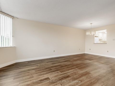 Photo 10 at 413 - 121 Ling Road, West Hill, Toronto