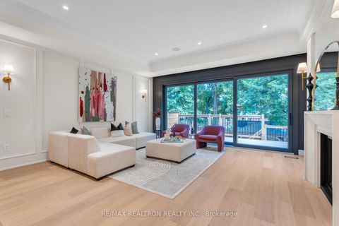 Photo 14 at 105 Rumsey Road, Leaside, Toronto
