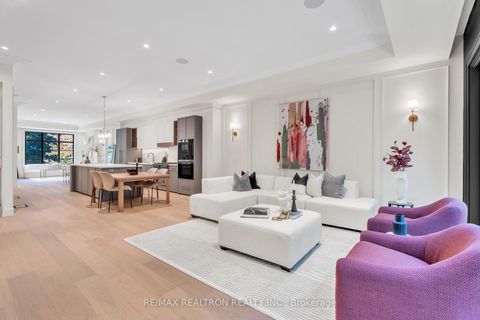 Photo 17 at 105 Rumsey Road, Leaside, Toronto