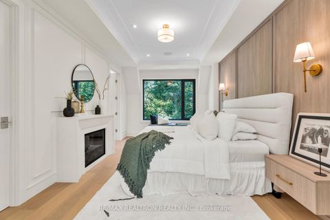 Photo 21 at 105 Rumsey Road, Leaside, Toronto