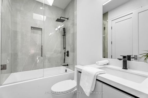 Photo 26 at 105 Rumsey Road, Leaside, Toronto