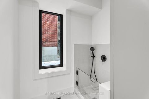 Photo 32 at 105 Rumsey Road, Leaside, Toronto