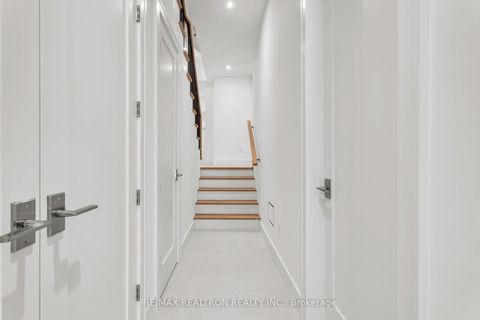 Photo 33 at 105 Rumsey Road, Leaside, Toronto