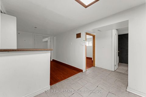 Photo 34 at 50 Apache Trail, Pleasant View, Toronto