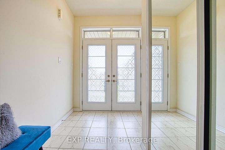 Photo 3 at 12 Midhurst Heights, Stoney Creek Mountain, Hamilton