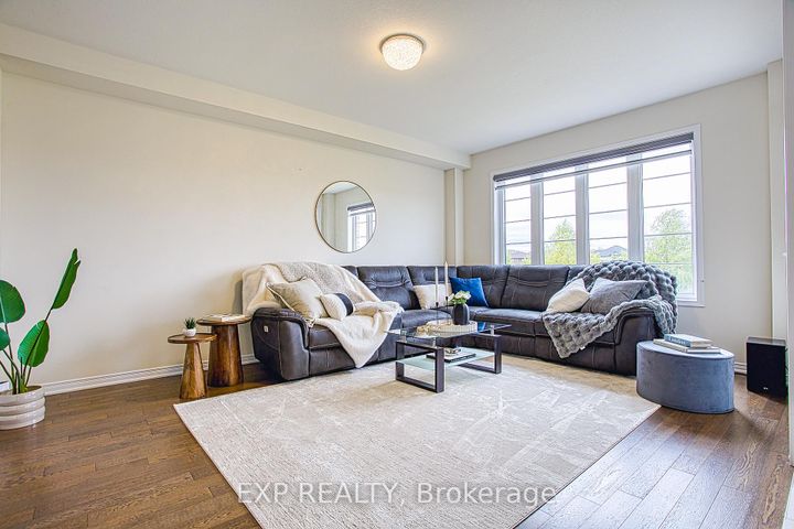 Photo 11 at 12 Midhurst Heights, Stoney Creek Mountain, Hamilton