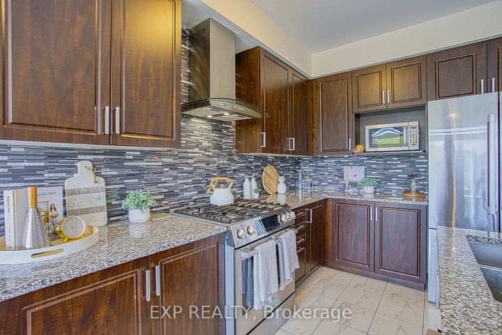 Photo 17 at 12 Midhurst Heights, Stoney Creek Mountain, Hamilton