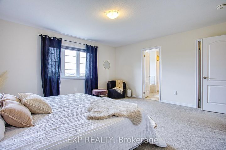 Photo 23 at 12 Midhurst Heights, Stoney Creek Mountain, Hamilton