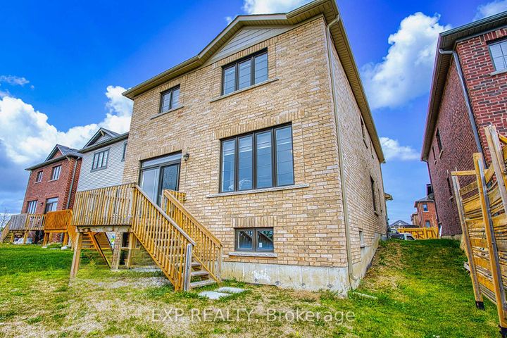Photo 34 at 12 Midhurst Heights, Stoney Creek Mountain, Hamilton