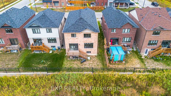 Photo 36 at 12 Midhurst Heights, Stoney Creek Mountain, Hamilton