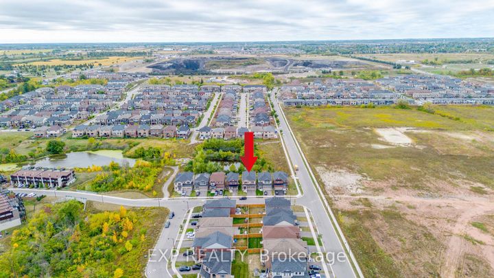 Photo 38 at 12 Midhurst Heights, Stoney Creek Mountain, Hamilton