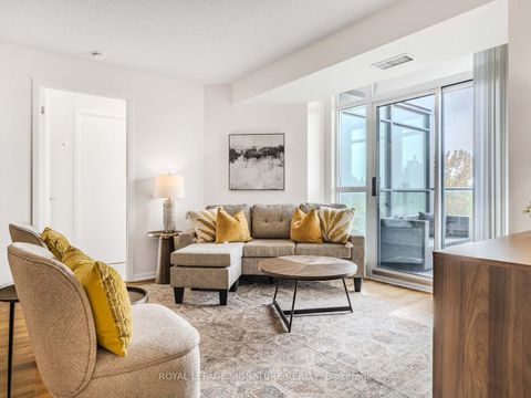 Photo 5 at 610 - 231 Fort York Boulevard, Niagara, Toronto