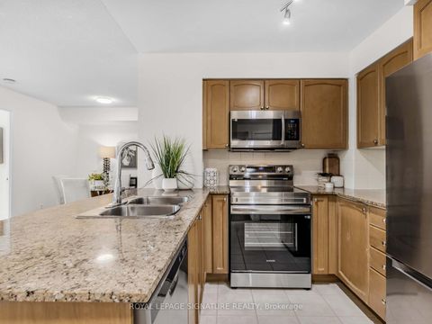 Photo 9 at 610 - 231 Fort York Boulevard, Niagara, Toronto