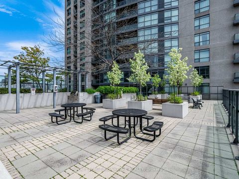 Photo 33 at 610 - 231 Fort York Boulevard, Niagara, Toronto
