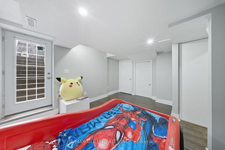 Photo 20 at 11 Flatlands Way, Wellington, Brampton