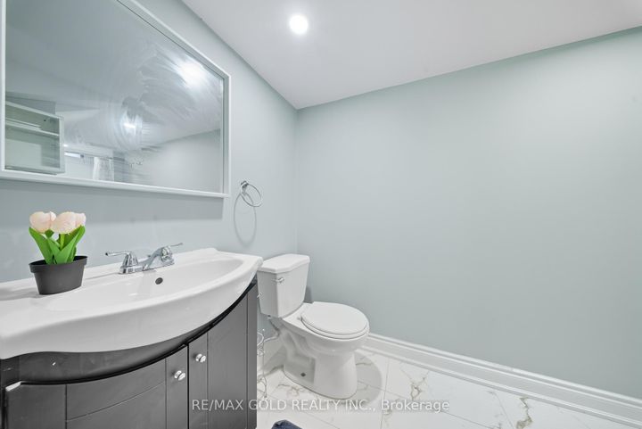 Photo 21 at 11 Flatlands Way, Wellington, Brampton