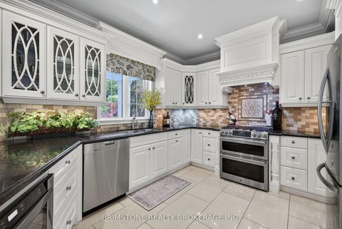 Photo 7 at 123 Salamander Court, Rural Vaughan, Vaughan
