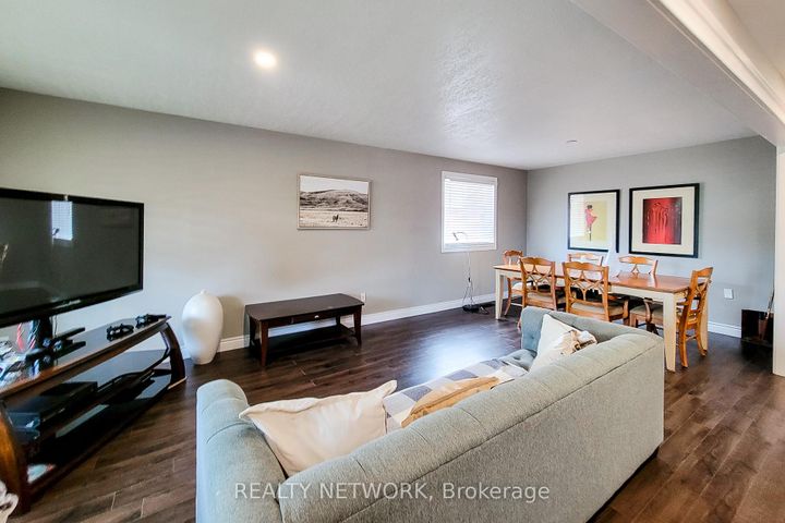 Photo 4 at 2 Silverton Drive, Templemead, Hamilton