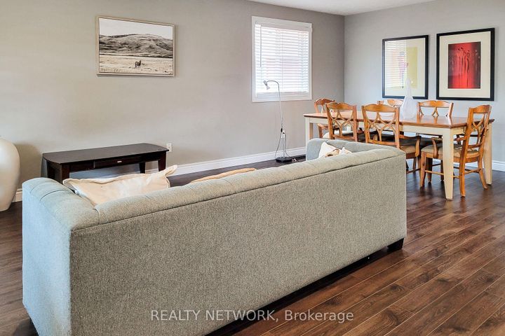 Photo 5 at 2 Silverton Drive, Templemead, Hamilton