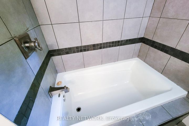 Photo 11 at 2 Silverton Drive, Templemead, Hamilton