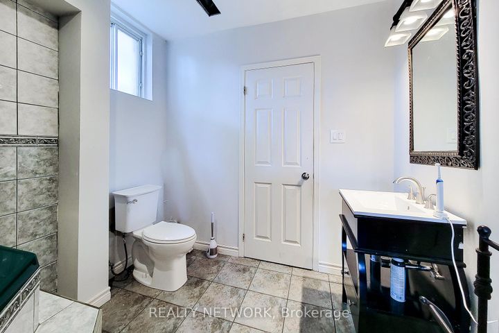 Photo 20 at 2 Silverton Drive, Templemead, Hamilton