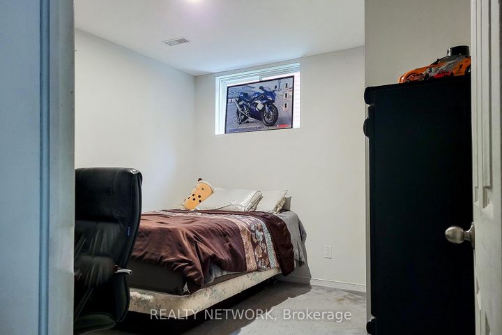 Photo 21 at 2 Silverton Drive, Templemead, Hamilton