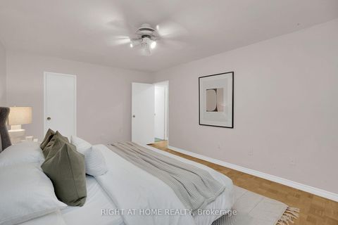 Photo 10 at 2101 - 360 Ridelle Avenue, Belgravia, Toronto