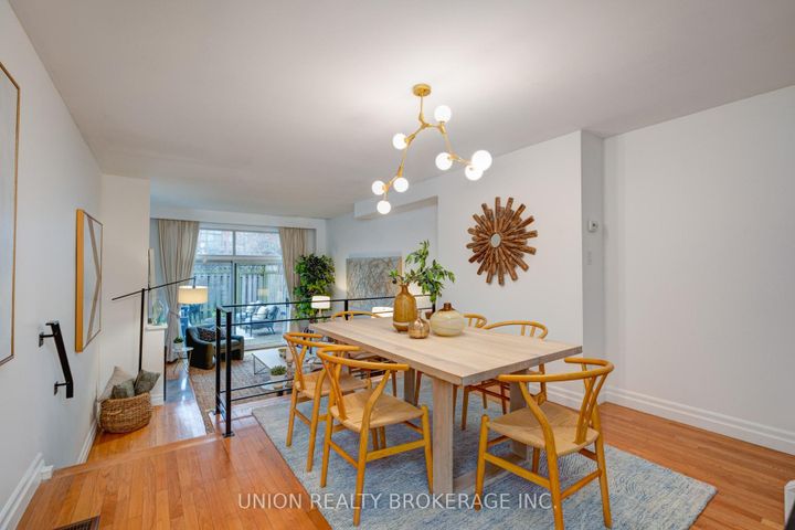 Photo 2 at 9 - 90 Kippendavie Avenue, The Beaches, Toronto