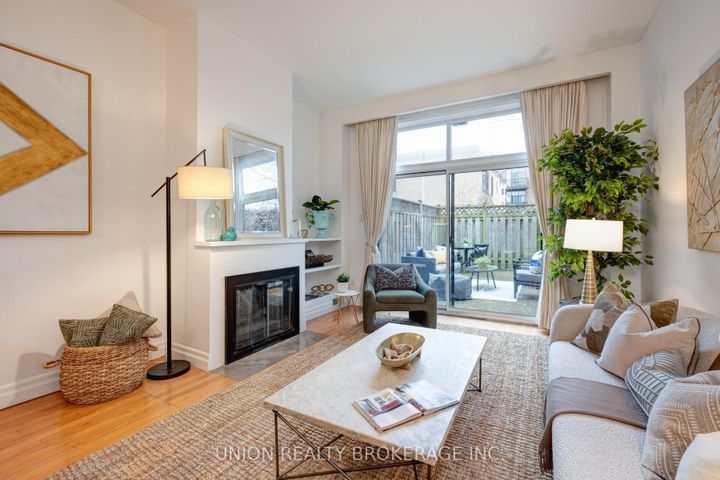 Photo 9 at 9 - 90 Kippendavie Avenue, The Beaches, Toronto