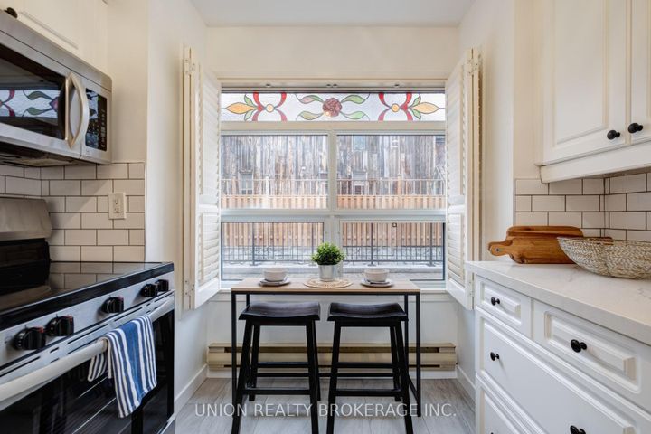 Photo 10 at 9 - 90 Kippendavie Avenue, The Beaches, Toronto