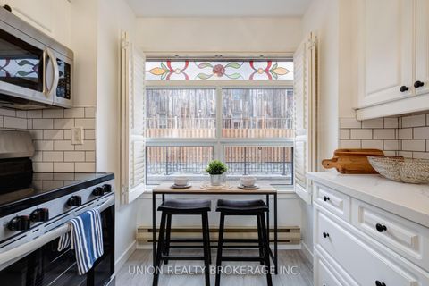 Photo 10 at 9 - 90 Kippendavie Avenue, The Beaches, Toronto