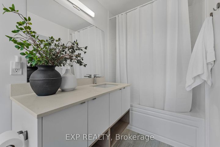 Photo 15 at 90 - 1121 Cooke Boulevard, LaSalle, Burlington