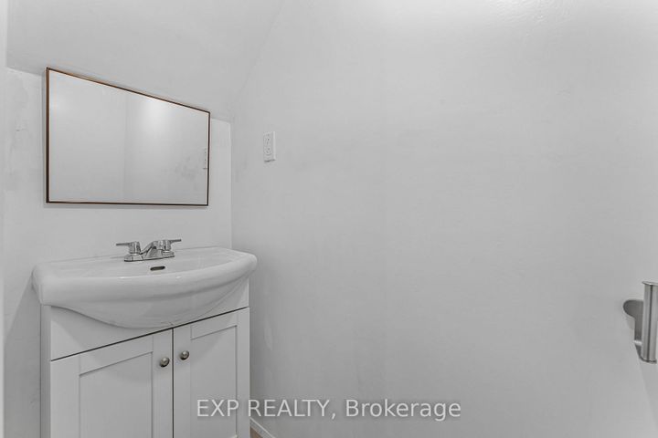 Photo 23 at 90 - 1121 Cooke Boulevard, LaSalle, Burlington