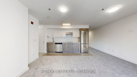 Photo 3 at 303 - 45 Connaught Avenue, Coxwell, Toronto