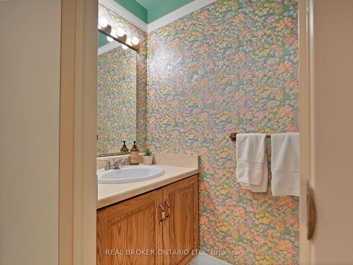 Photo 12 at 46 Swennen Drive, Brampton North, Brampton