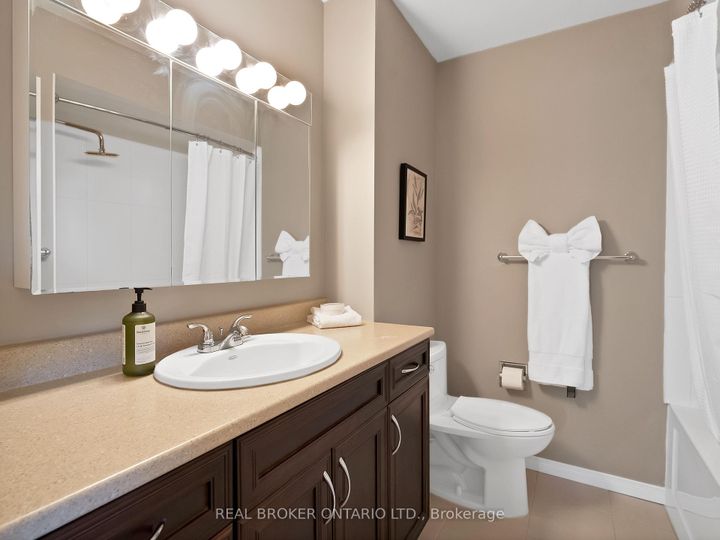 Photo 22 at 46 Swennen Drive, Brampton North, Brampton